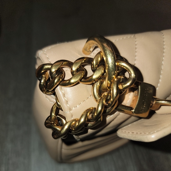 LOUIS VUITTON New Wave Chain MM Crossbody Bag - Picture 9 of 11